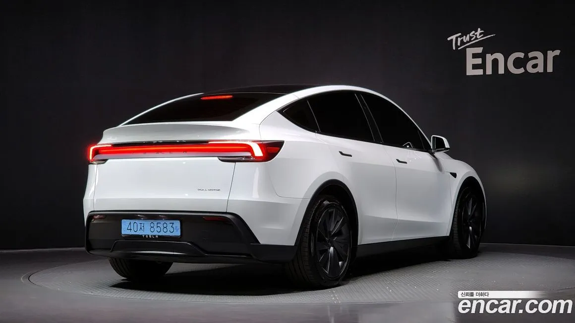 Tesla Model Y — фото 2
