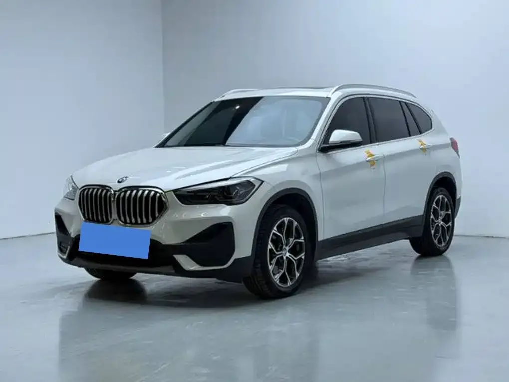 BMW X1 — фото 1