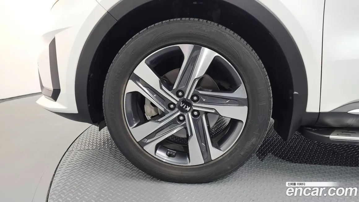 Kia Sorento — фото 5