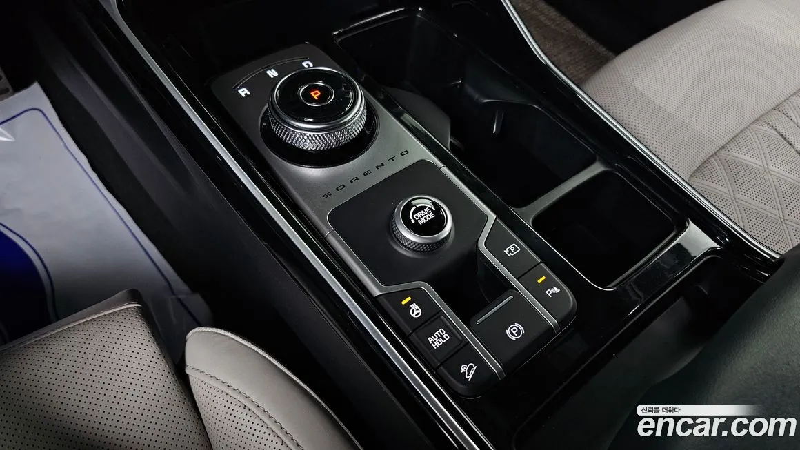 Kia Sorento — фото 9