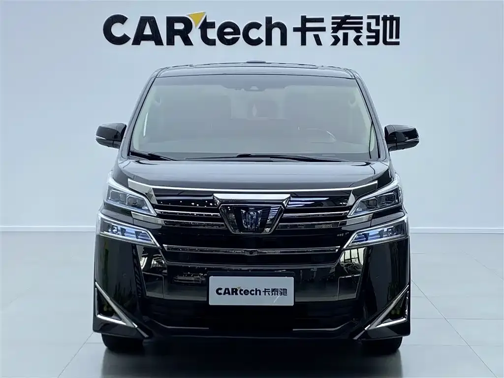Toyota Vellfire — фото 3