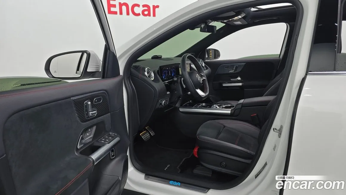 Mercedes-Benz EQA — фото 10