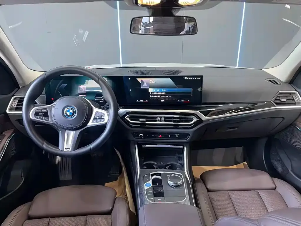 BMW i3 — фото 9