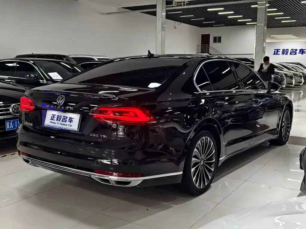 Volkswagen Phideon — фото 8