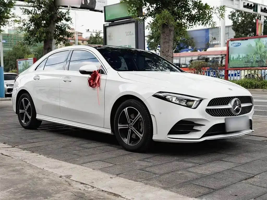 Mercedes-Benz A-Class — фото 6