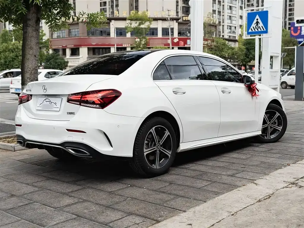 Mercedes-Benz A-Class — фото 8