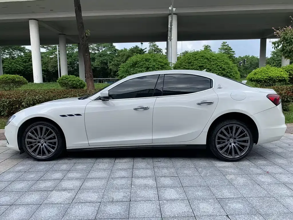Maserati Ghibli — фото 4