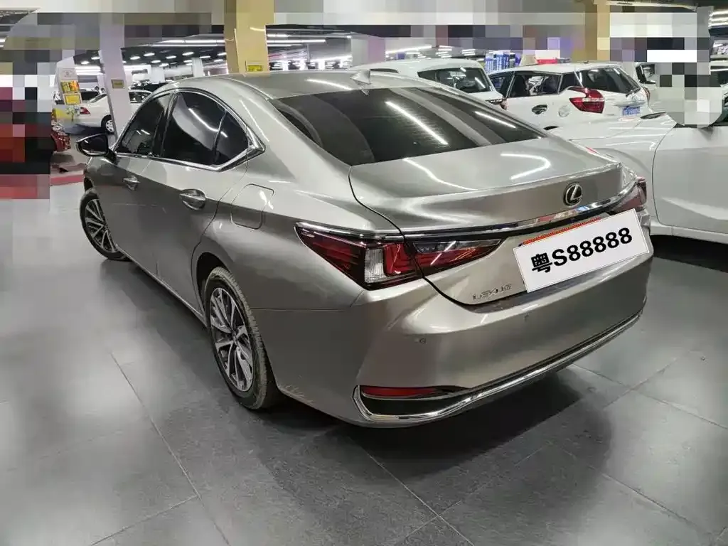 Lexus ES — фото 2