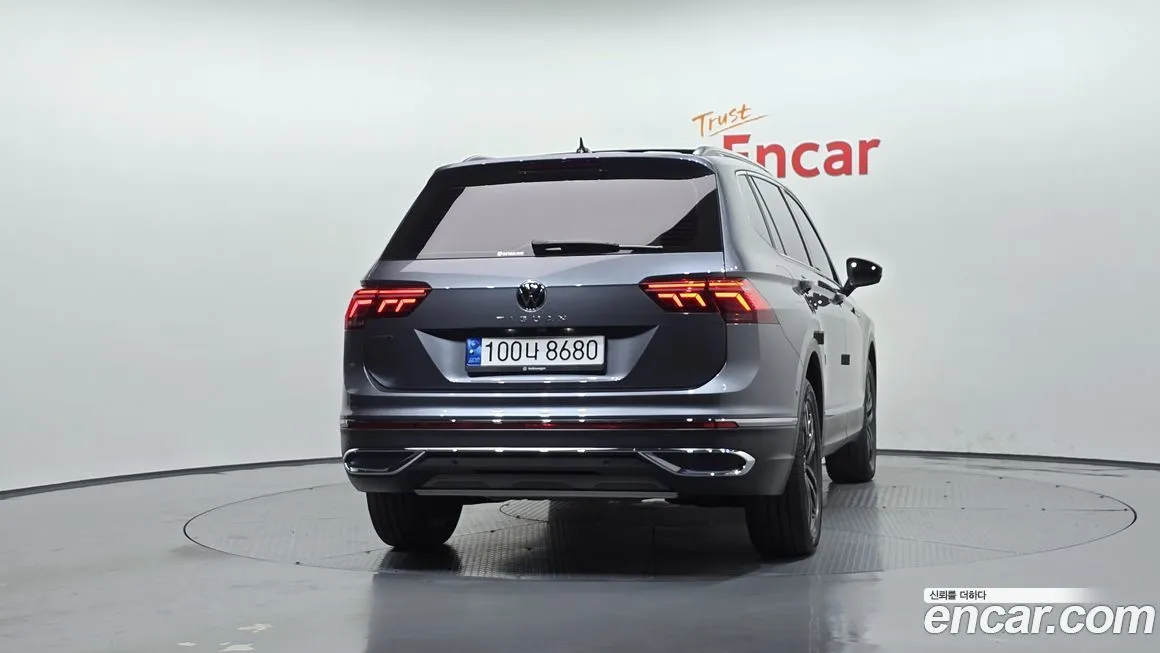 Volkswagen Tiguan — фото 4
