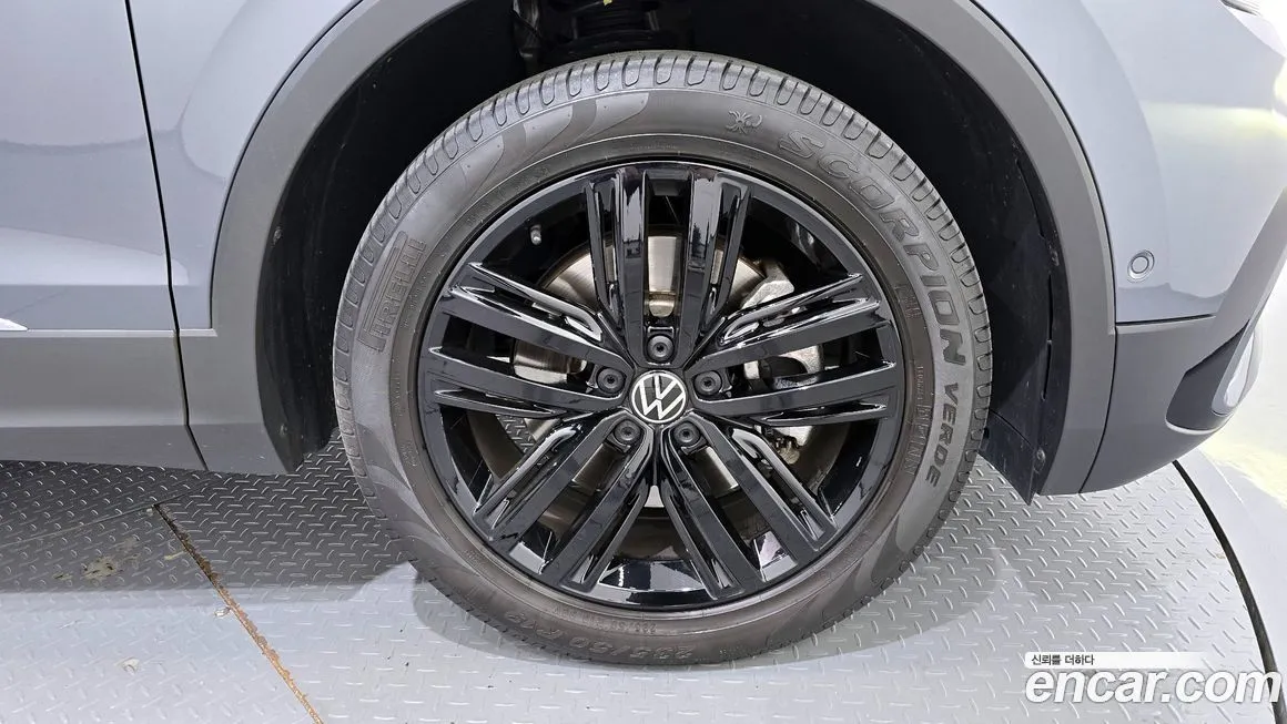 Volkswagen Tiguan — фото 5