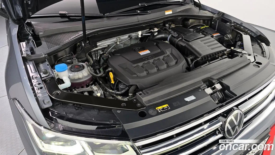 Volkswagen Tiguan — фото 6