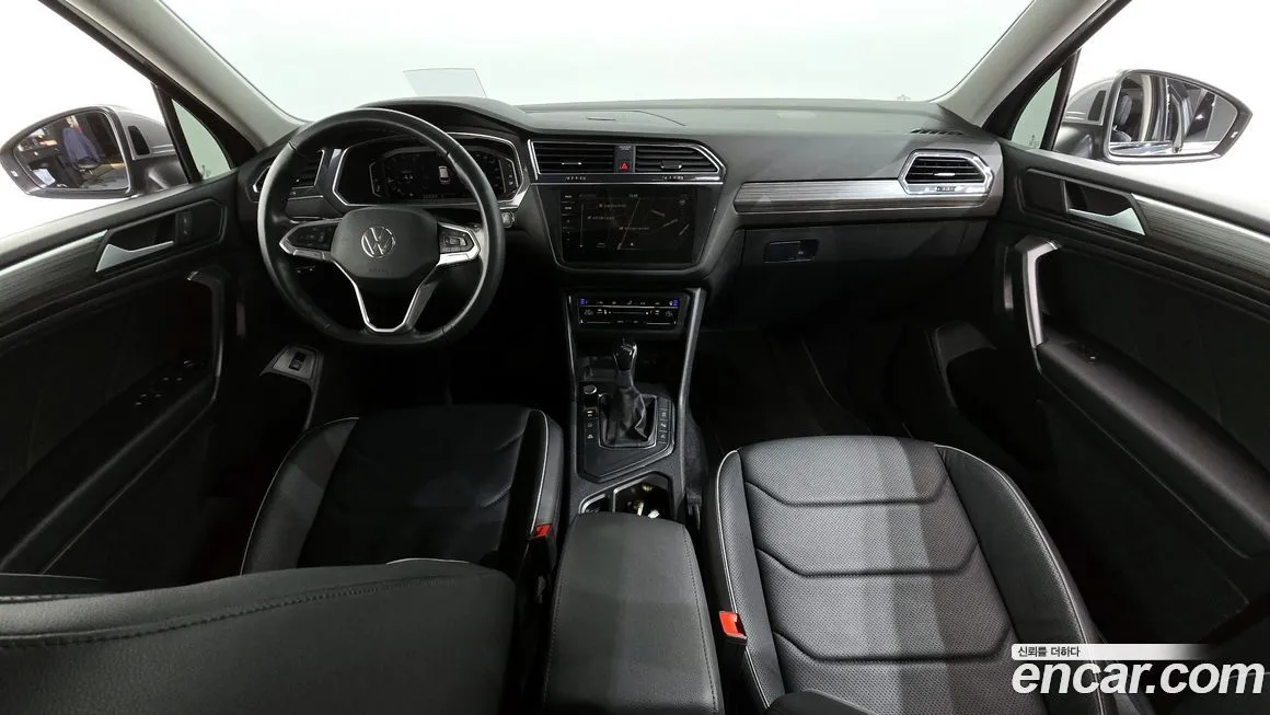 Volkswagen Tiguan — фото 7
