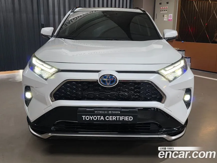 Toyota RAV4 — фото 3