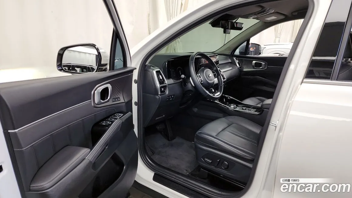Kia Sorento — фото 10