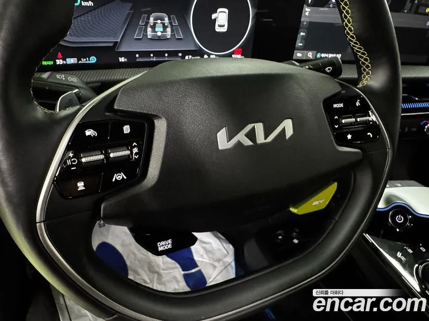 Kia EV6 — фото 9
