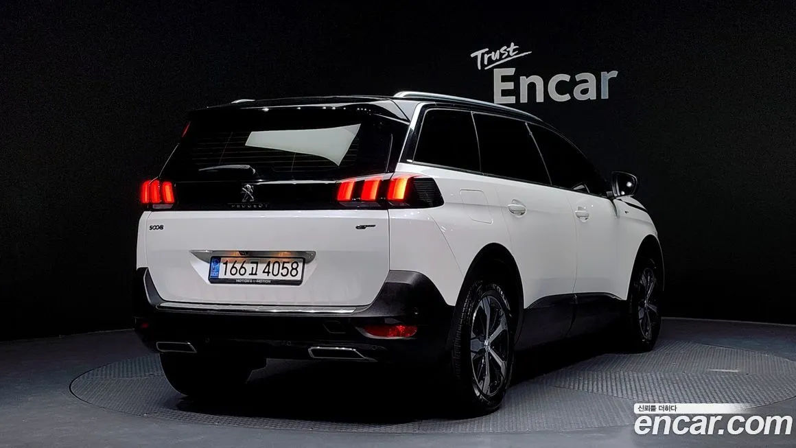 Peugeot 5008 — фото 2