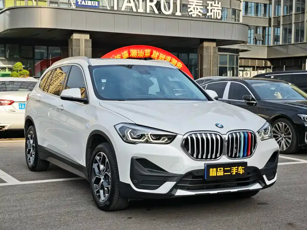 BMW X1 — фото 3