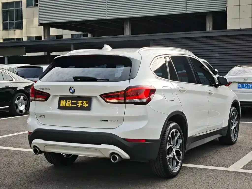 BMW X1 — фото 4