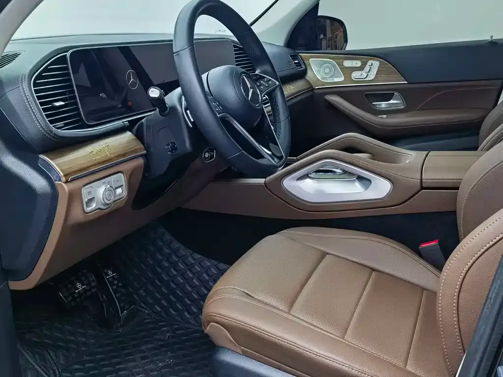 Mercedes-Benz GLE — фото 7