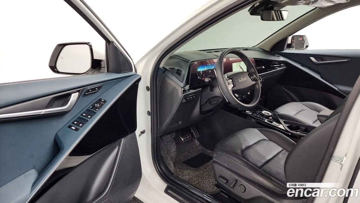 Kia Niro — фото 10