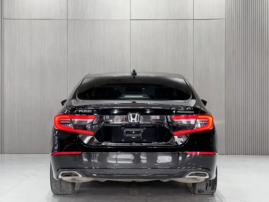 Honda Accord — фото 5