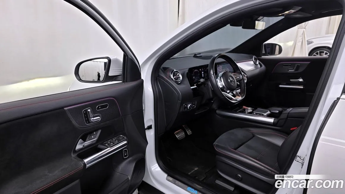 Mercedes-Benz EQA — фото 10