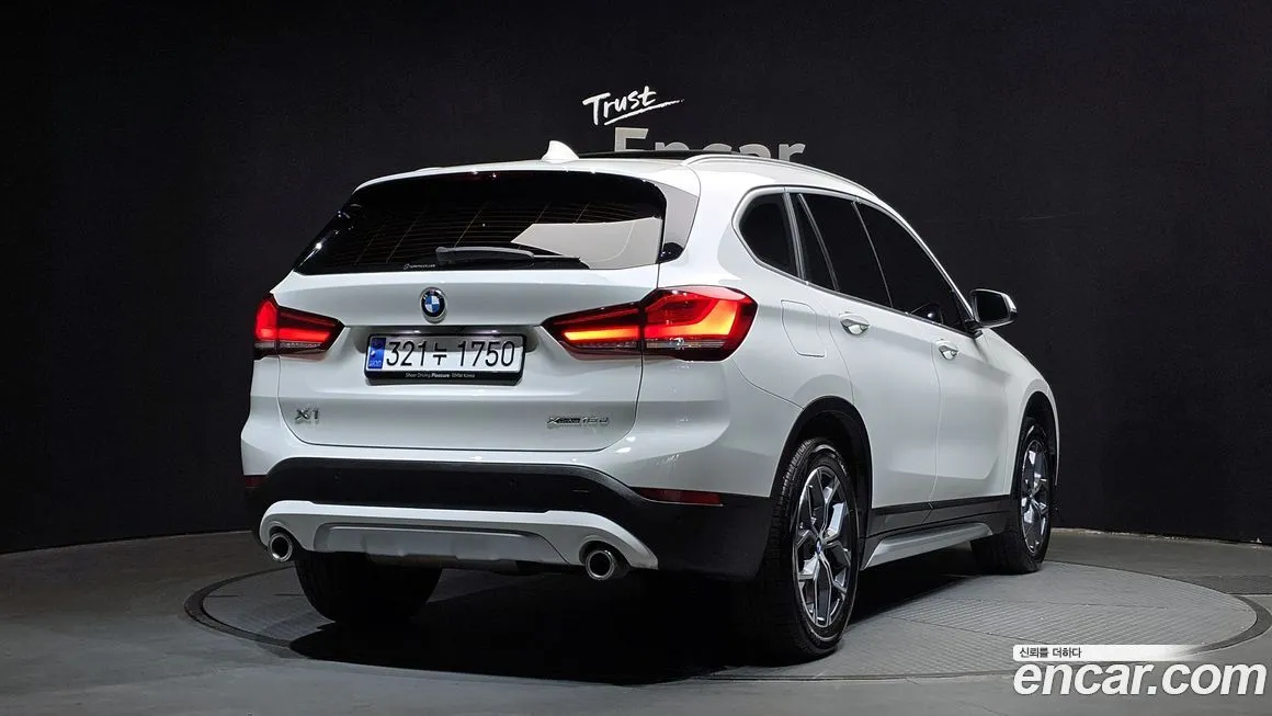 BMW X1 — фото 2
