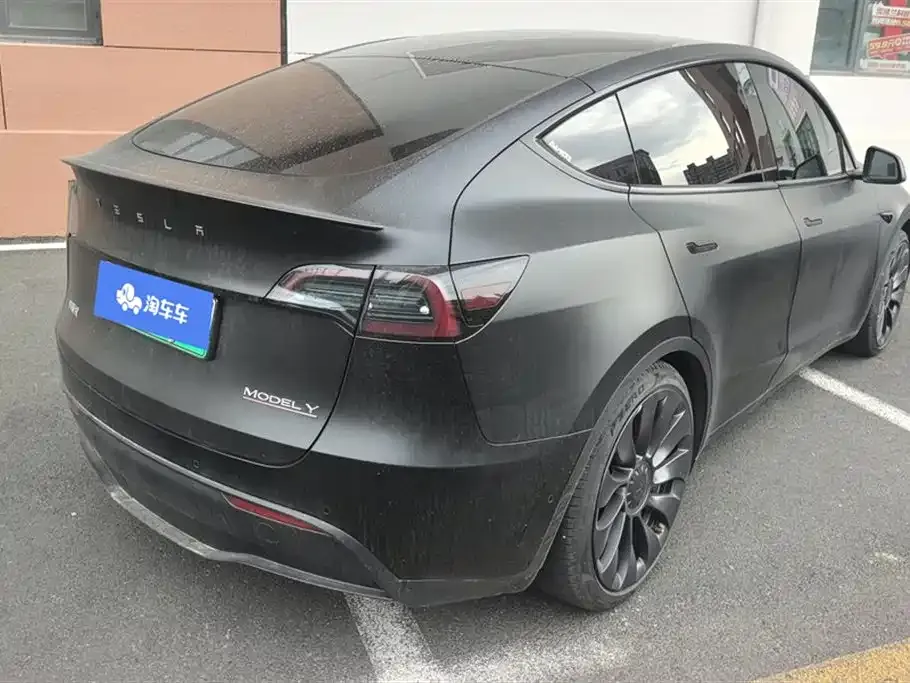 Tesla Model Y — фото 3