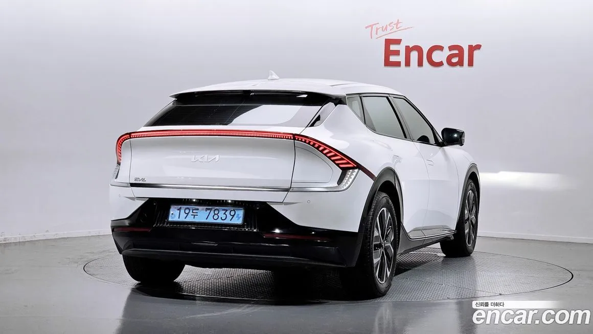 Kia EV6 — фото 2