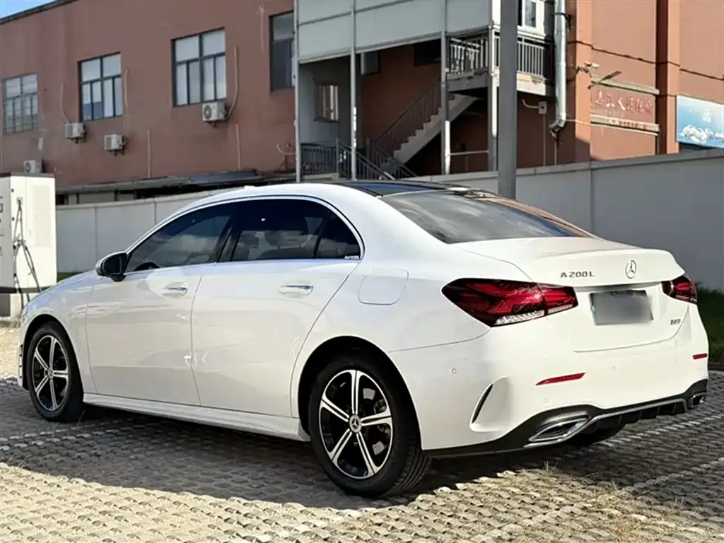 Mercedes-Benz A-Class — фото 8
