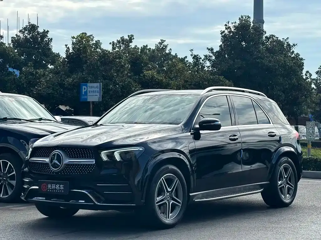 Mercedes-Benz GLE — фото 1