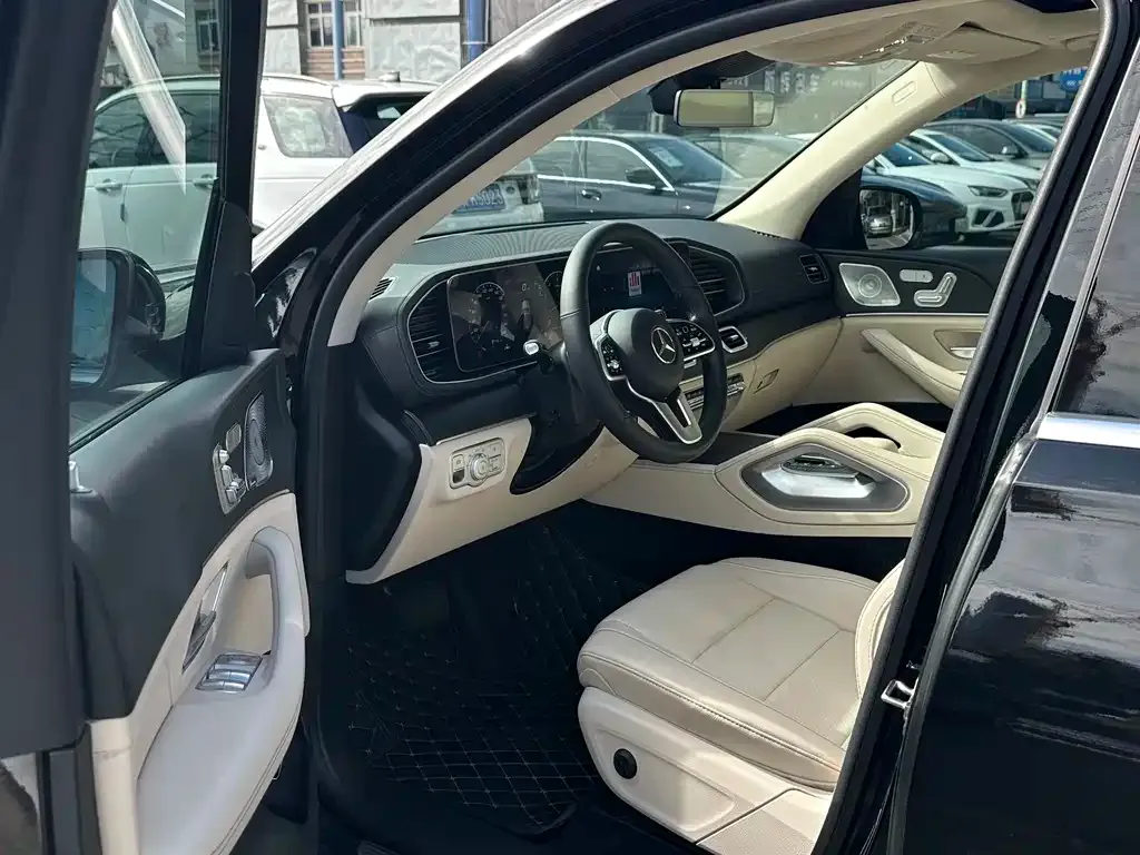 Mercedes-Benz GLE — фото 9