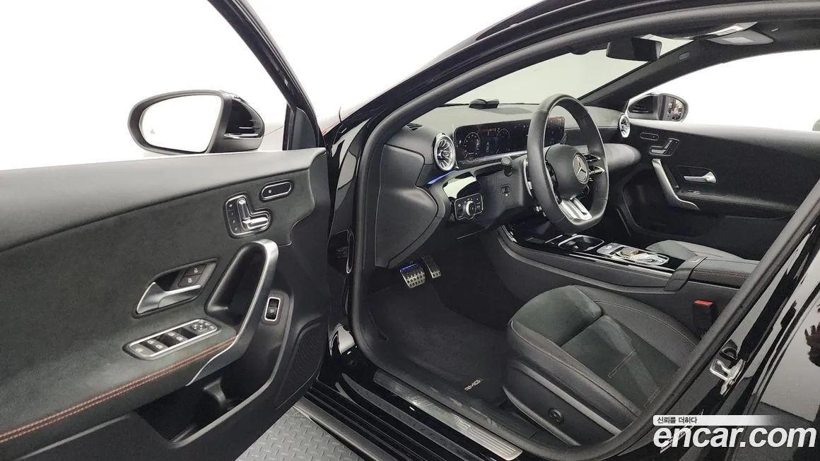Mercedes-Benz A-Class — фото 10