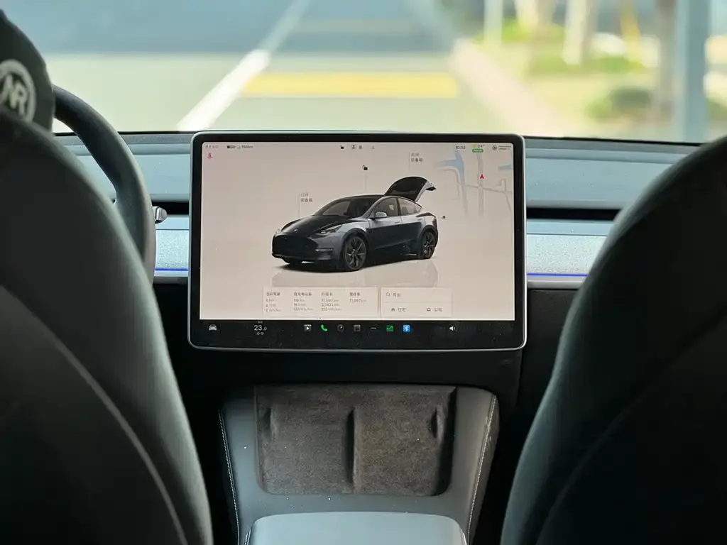 Tesla Model Y — фото 5