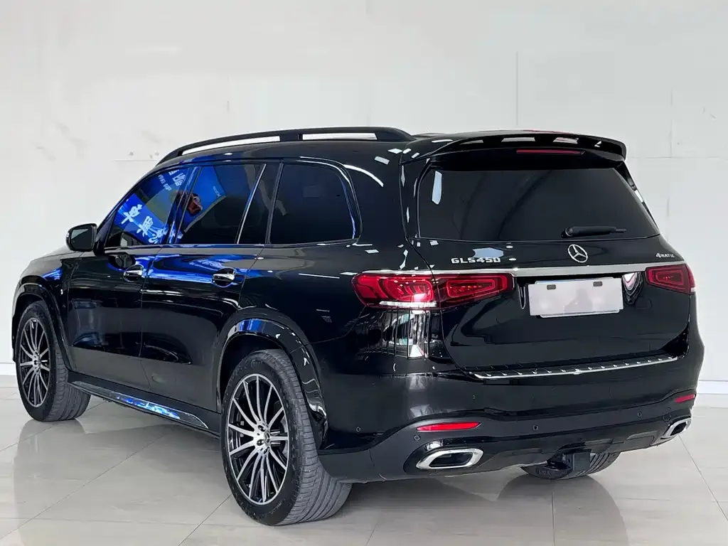 Mercedes-Benz GLS — фото 6