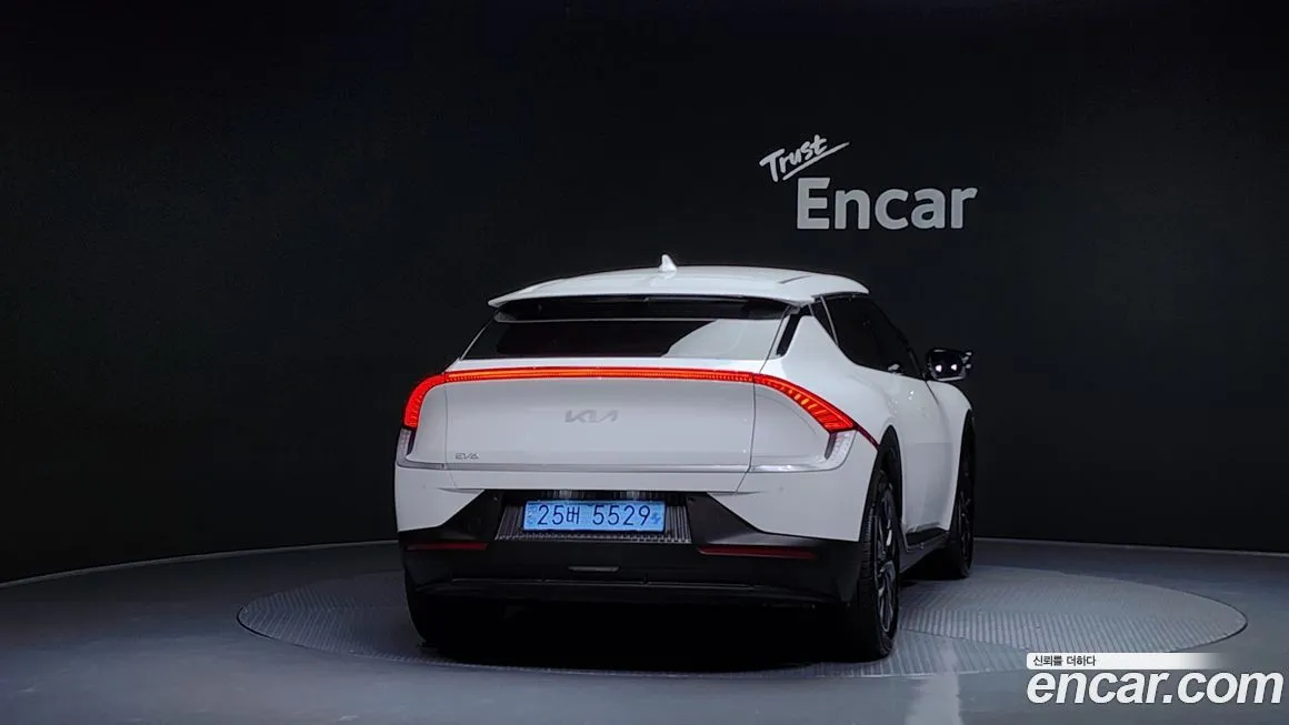Kia EV6 — фото 4