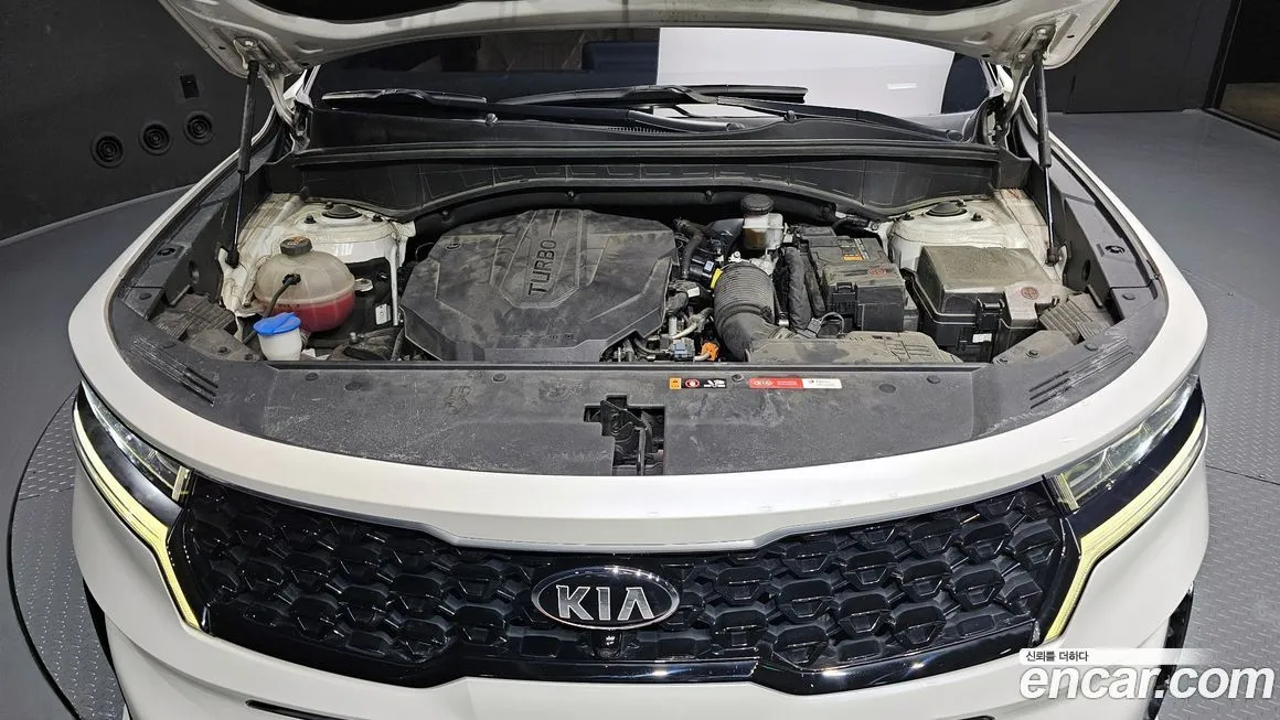 Kia Sorento — фото 6