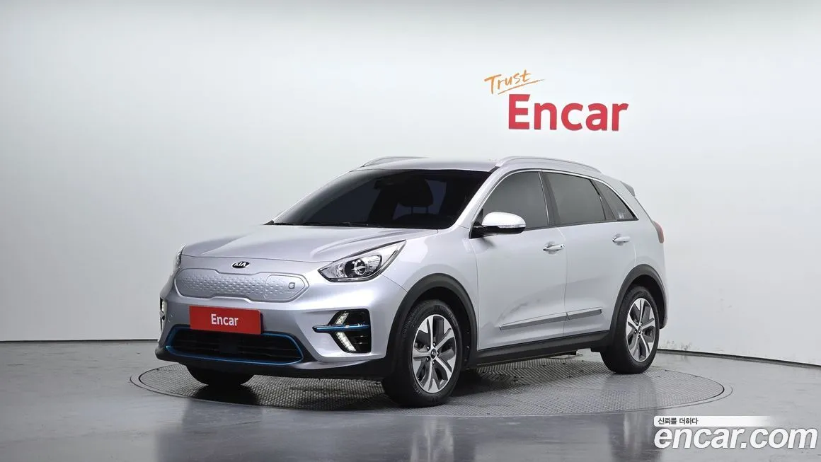 Kia Niro — фото 1