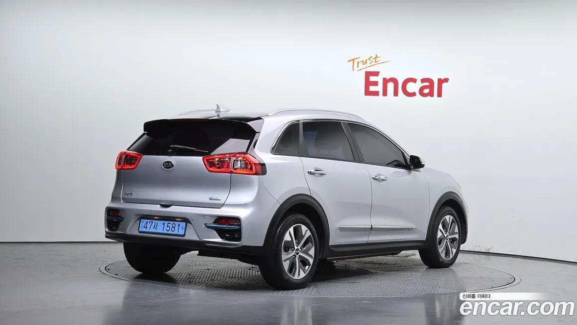 Kia Niro — фото 2