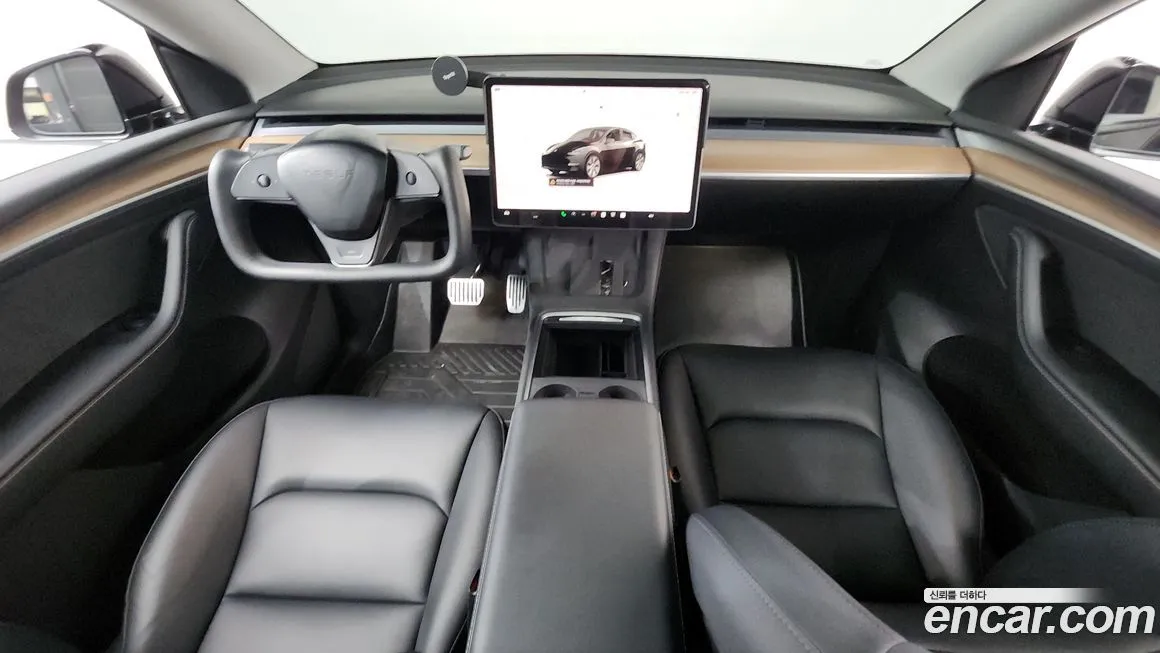 Tesla Model Y — фото 7