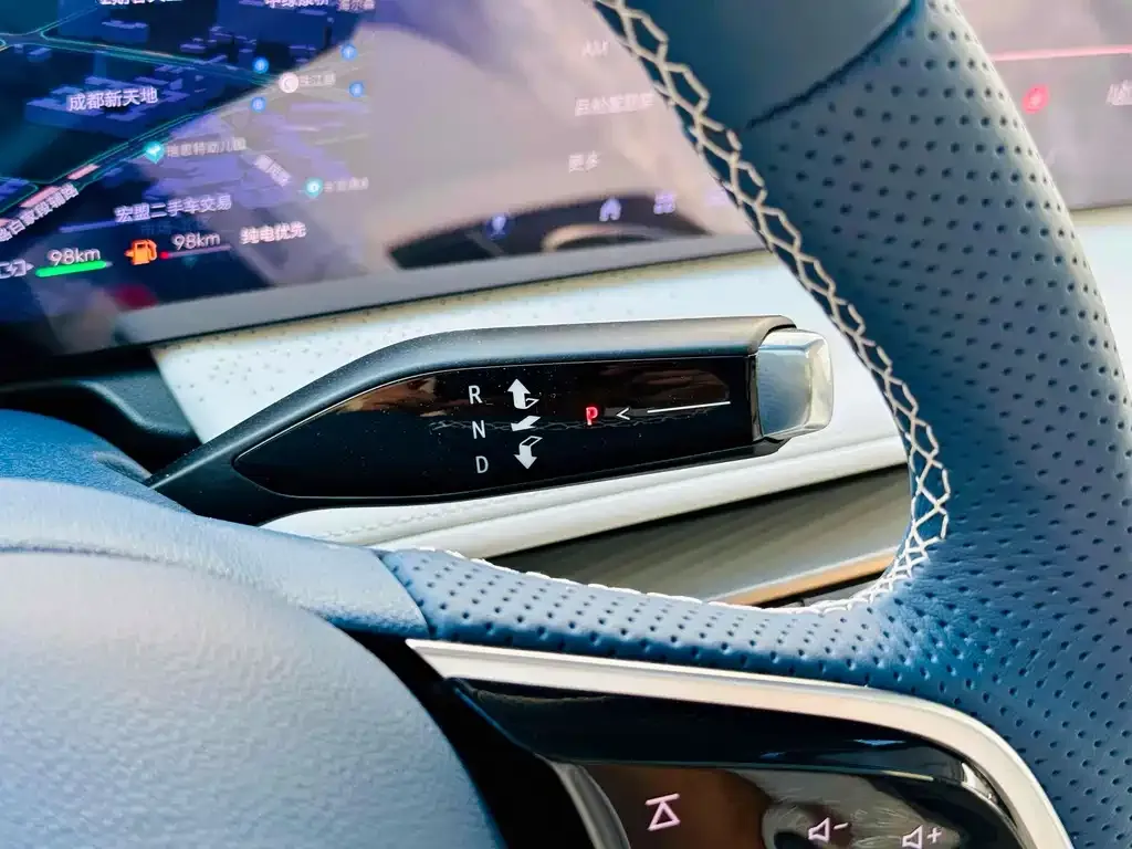 Buick GL8 Hybrid — фото 9