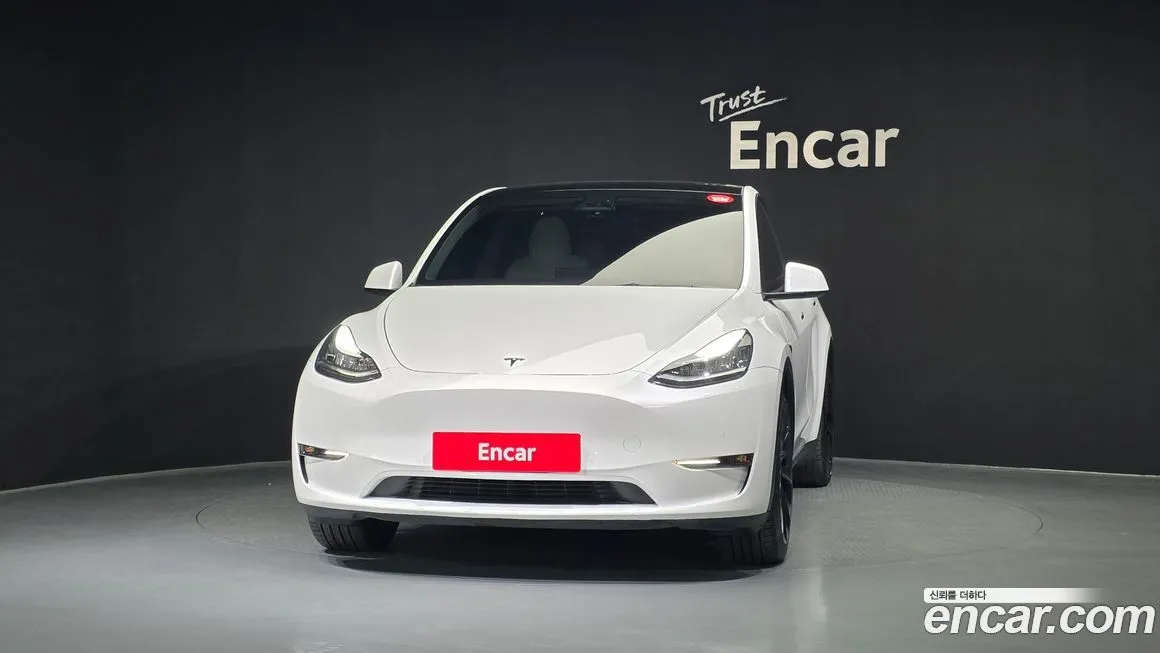 Tesla Model Y — фото 3