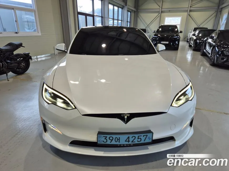 Tesla Model S — фото 2
