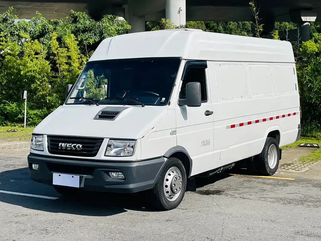 IVECO Daily — фото 10