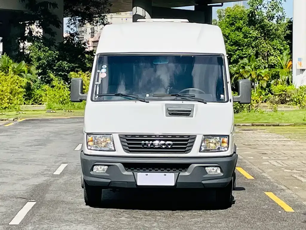 IVECO Daily — фото 2