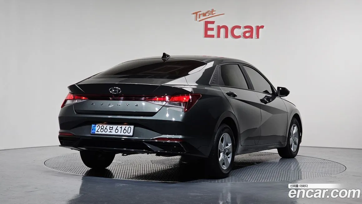 Hyundai AVANTE — фото 2