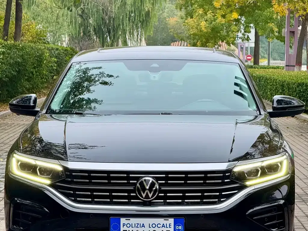 Volkswagen Passat — фото 4