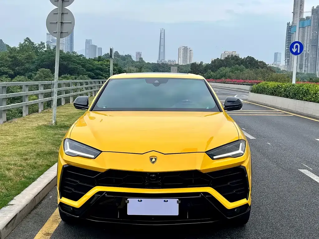 Lamborghini Urus — фото 2