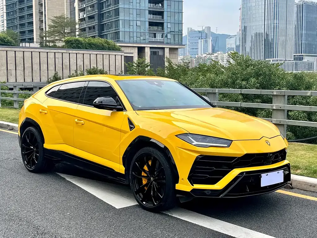 Lamborghini Urus — фото 3