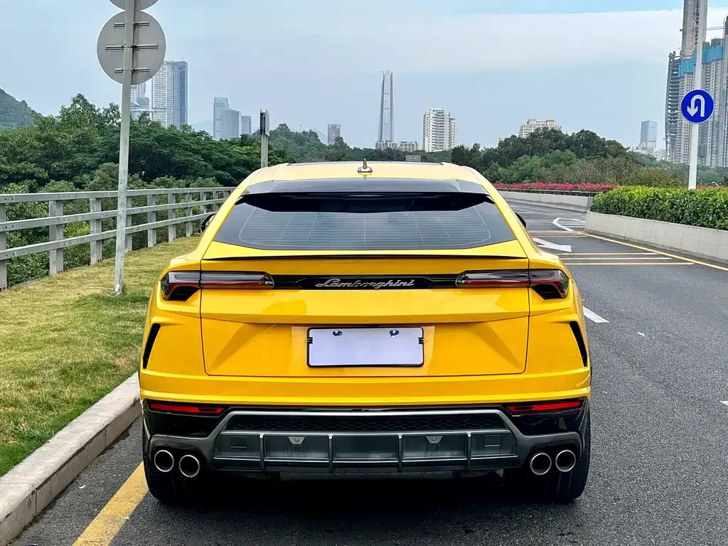 Lamborghini Urus — фото 5